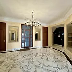 Charming Apartment Steps Away From La Croisette And Palais De Festival